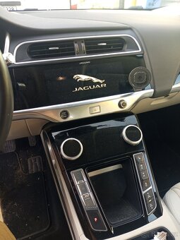 Prodám Jaguár I-pace EV400 v záruce - 4