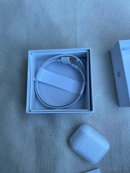 Apple AirPods 2 - 4