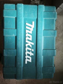 Makita vrtací a bourací kladivo DHR400 - 4