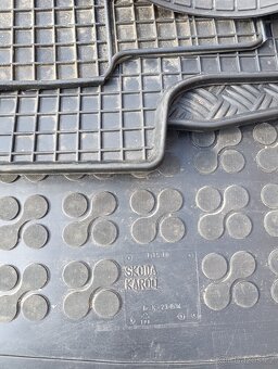 Škoda Karoq gumové koberečky + vana do kufru - 4