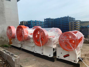 Prodám Drtič na Kámen JAW -PE 400x600 - 4