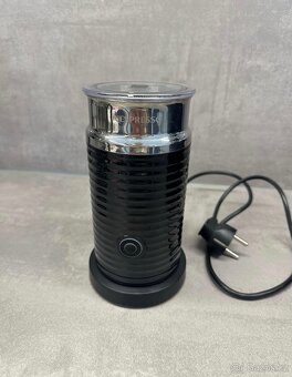 Kávovar Nespresso Vertuo Next + šlehač na mléko - 4