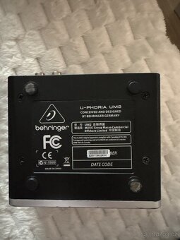 Zvukovka Behringer - 4
