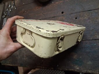 Autolékárnička Německo - 4