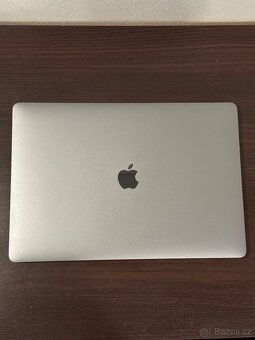 MacBook Pro 15"(2017) - i7/16GB/512GB - DPH - 4