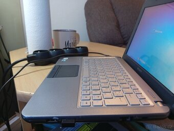 sony Vaio - 4