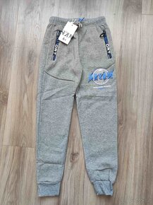 Chlapecké zateplené tepláky nové - 4