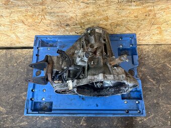 MANUÁLNÍ PŘEVODOVKA 2.4 DOHC 107KW 4X2 B17 SM2.4 - 4
