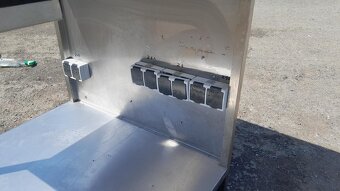 Nerezový atypický stůl s elektronickou zásuvkou-pokladnou - 4