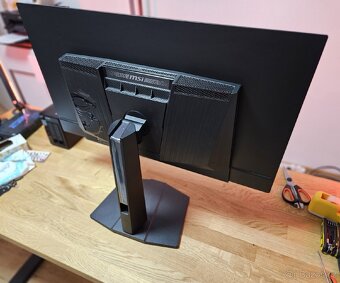 MSI URX QD-OLED – špičkový OLED - 4
