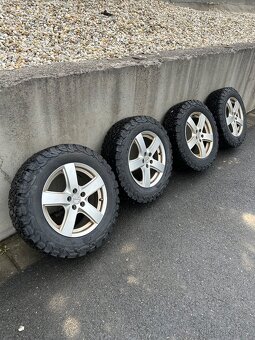Pneu 215/65 R16 - 4