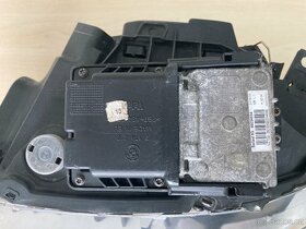 pravé př. světlo Bixenon BMW 1 - 4
