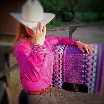 Western show halenka - 4