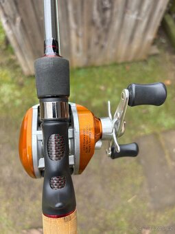 Baitcastový prut Berkley a multiplikátor WFT - 4