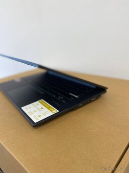 Notebook ASUS VivoBook Go 14 - AMD R3/8GB/512GB/WIN 11 - 4