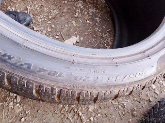 305/35/20 104v Pirelli - zimní pneu 2ks - 4