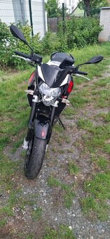 Aprilia SL 750 - 4