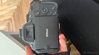 Nikon D5100 + AF-S NIKKOR 18-55mm 1:3.5 - 5.6G VR - 4