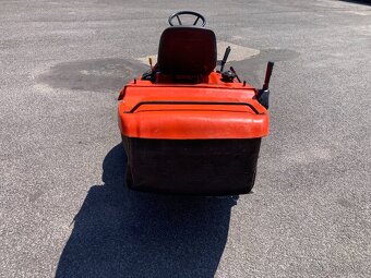 Zahradní traktor Kubota GR 1600 II - 4