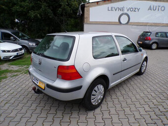 Volkswagen Golf 1,6 SR AUTOMAT,TAŽNÉ ZAŘ-Hned odjíždíte - 4