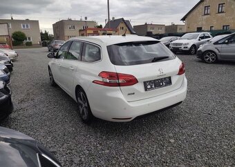 Peugeot 308 1.2i Klima, Navi, Tempomat benzín manuál 60 kw - 4