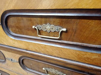 Historická komoda - 4