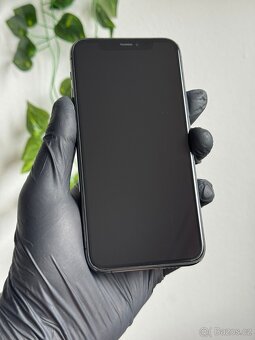 iPhone 11 Pro 64GB - 100% baterie - 4