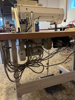 Průmyslový šicí stroj - 4
