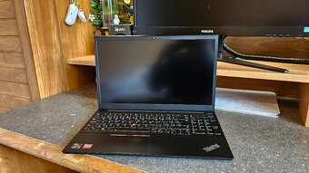 Lenovo ThinkPad E15 Gen 3 - Ryzen 5, 16GB RAM - TOP STAV - 4