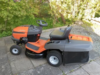Zahradní sekací traktor Husquarna CT 126 - 4