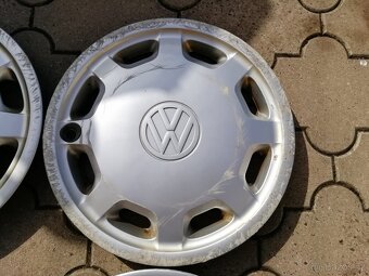 Originální poklice VW Golf III, 1HM601147 - 4
