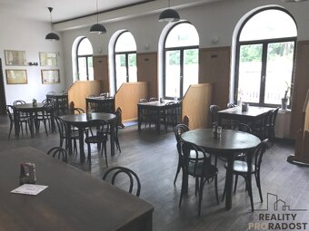 Prodej domu s restaurací a byty Přerov Dluhonská - 4