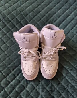 Nike Jordan 1 MID velikost 41 - 4