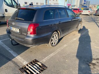 Avensis - 4