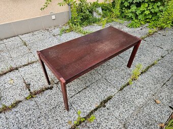 Dřevěný konferenční stolek - 4