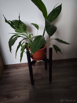 Nastavitelný stojan pro rostliny - 4