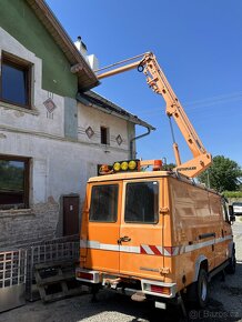 Plošina s regály mercedes Vario - 4