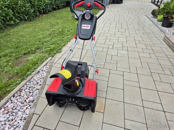 Prodám akumulátorovou sněhovou frézu HECHT 9040 - 4