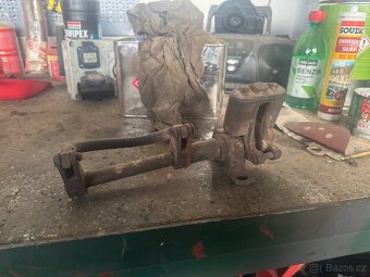 3. Bod pro Zetor 25 s uchycením - 4