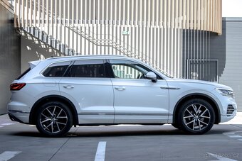 Volkswagen Touareg 3.0 V6 TDI SCR Elegance 4Motion - 4