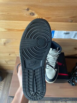 Jordan 1 Retro High Dark Mocha - 4