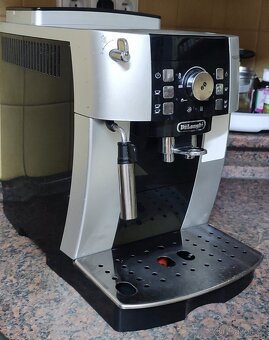 Kávovar DeLonghi Magnifica S - 4