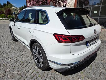 Volkswagen Touareg V6 3.0 tdi 4MOT 8TT DPH rok výroby 2020 s - 4