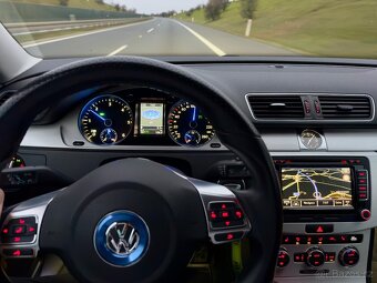 VW Passat 2.0 TDI r.v 2011 - 4