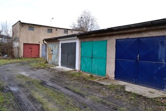 Pronájem řadové garáže 18 m2 el. z aku, Nádražní ul., MB - 4