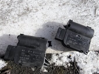 Řídící jednotka, servomotor, klapka,... - 4