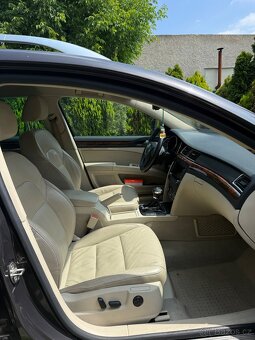 Škoda Superb 2.0 TDI (125 kW), r. v. 2010 – plná výbava - 4