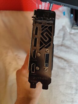 Grafická karta AMD RX 570 8gb Sapphire - 4