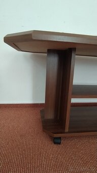 Konferenční stůl s dlaždicemi - 4