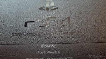 Konzole Sony Playstation 4 PS4 500 GB 2 ovladače - 4